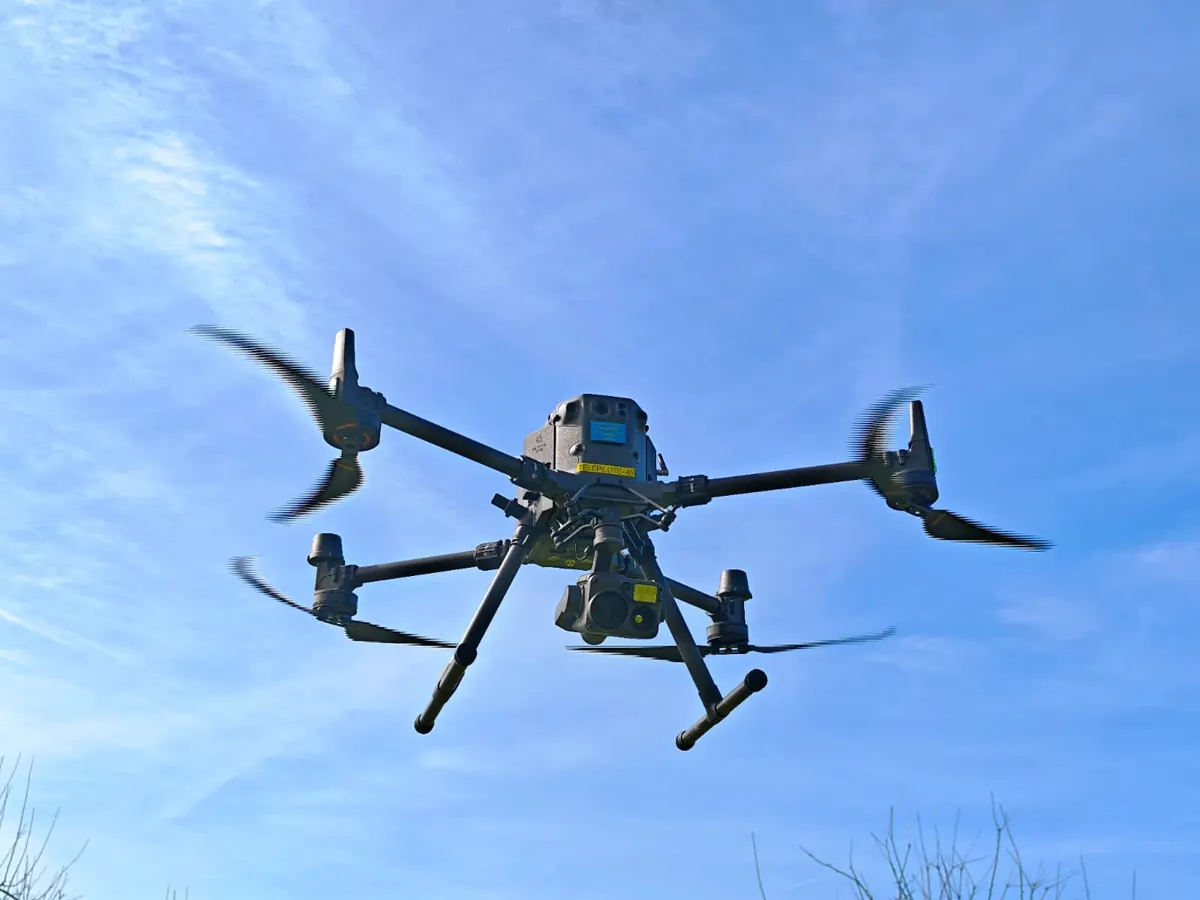 Briefing et pilotage drone sur terrain pour Formation Pilote drone W1 — 5 jours TELEPILOTE.
