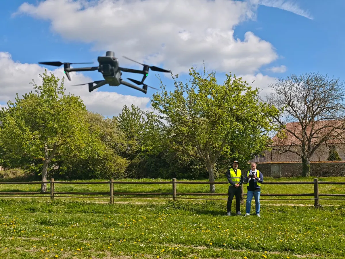 Exercice pratique de pilotage sur terrain pour Formation Pilote drone W1 — 5 jours TELEPILOTE.
