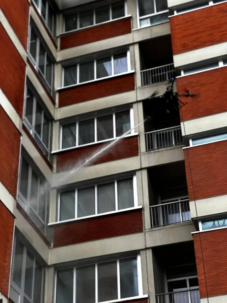 Inspection de façade d'immeuble par drone pour Prestation drone BTP — Inspection & Relevés TELEPILOTE.